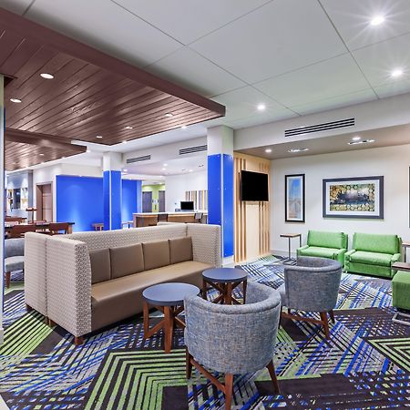 Holiday Inn Express And Suites Chanute By Ihg Buitenkant foto