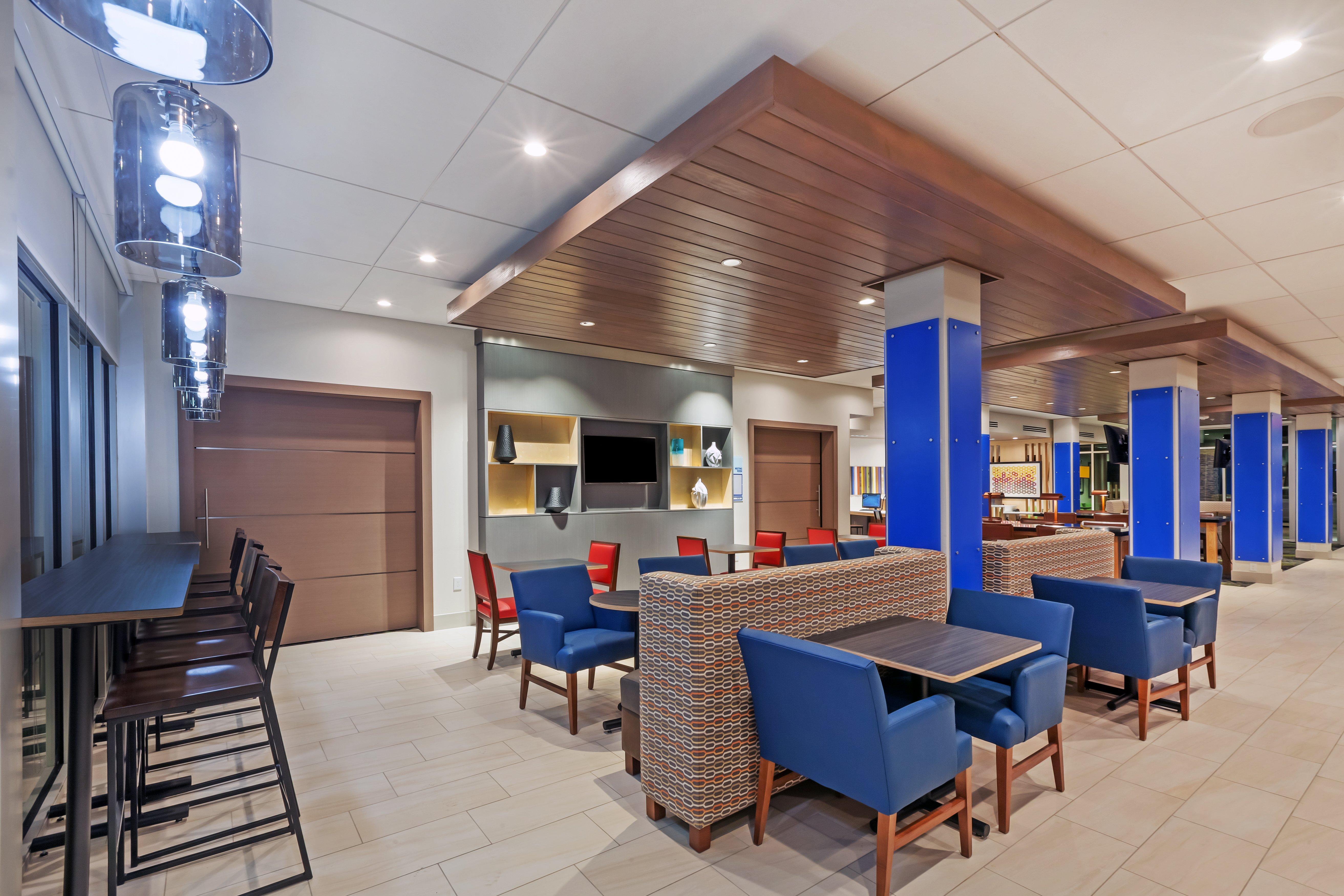 Holiday Inn Express And Suites Chanute By Ihg Buitenkant foto