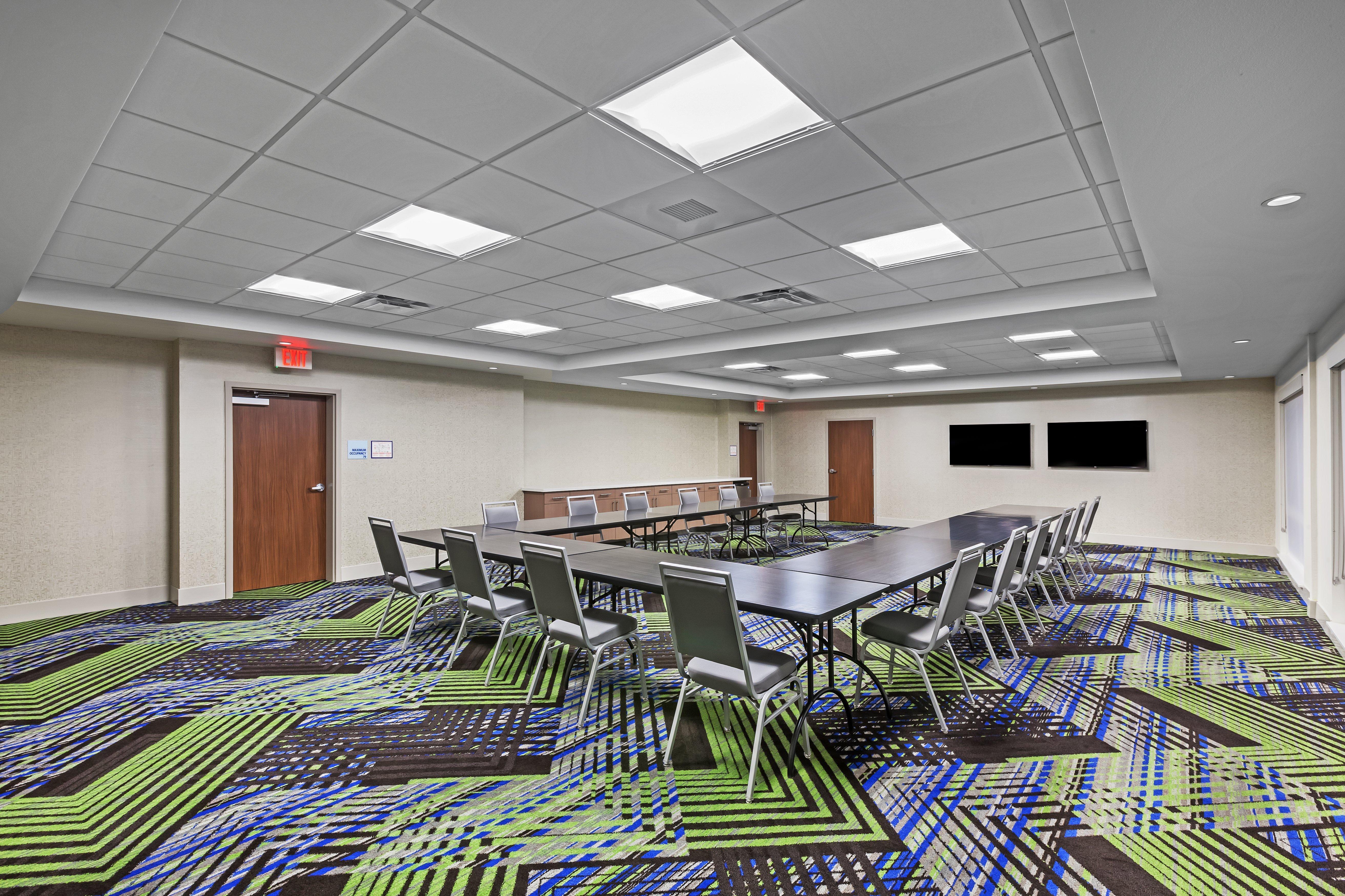 Holiday Inn Express And Suites Chanute By Ihg Buitenkant foto